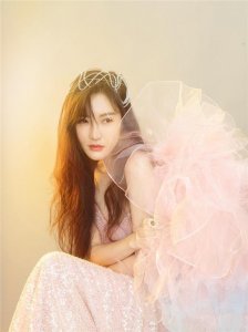 演员孙晶晶双面写真曝光 她是可甜可盐的“晶”彩女郎