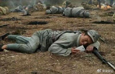 “不知骗了我们多少年”的8张穿帮镜头,网友:导演你睡着了么