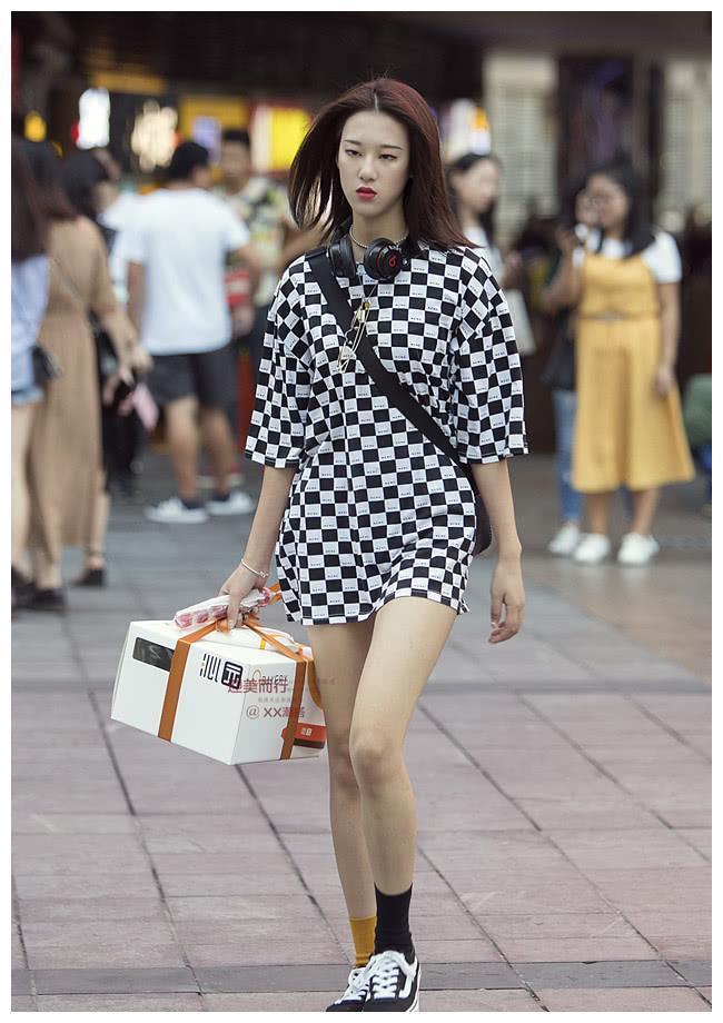 买了万斯的帆布鞋你会搭吗?学会下面这些穿法,保证比匡威还要潮