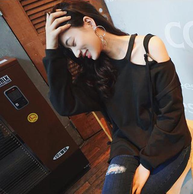 姑娘,别傻傻的只穿秋衣,BF时尚卫衣,让你做个瘦高的时尚女纸