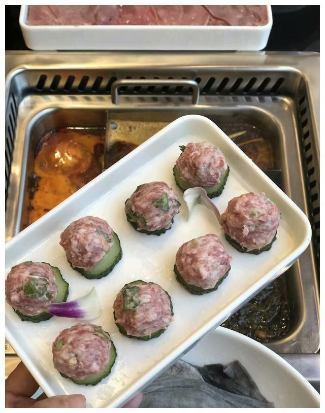 想要一次性把五种火锅口味尽收“囊”中必须来这里