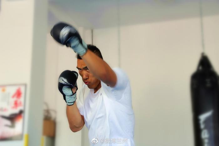 甘肃骄傲 通备武学之秀董建军载誉归来