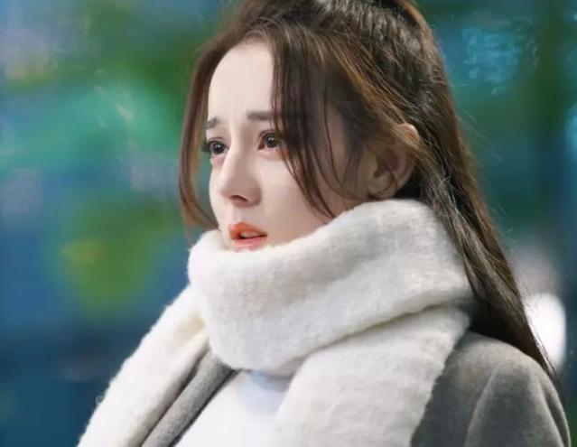 热巴粉丝算什么?郑爽的粉丝才叫“恐怖”!一夜之间让她逆袭登顶