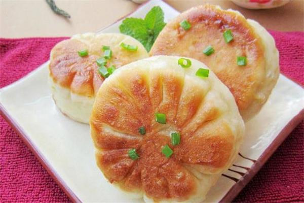 水煎包是用发面还是死面 水煎包制作窍门 水煎包是用发面还是死面 水煎包制作窍门