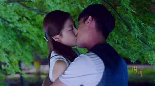 胡歌没带火的女演员,名字难记,改了会火