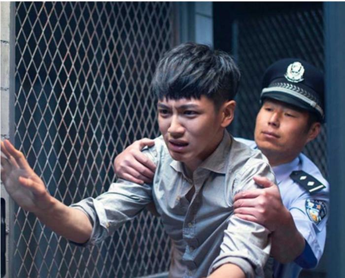 房祖名成功转型做导演,处女作《北京晚九朝五》,众多大咖助阵