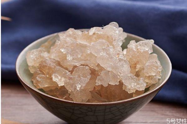 雪燕不能和什么一起吃 什么不能和雪燕一起吃 雪燕不能和什么一起吃 什么不能和雪燕一起吃