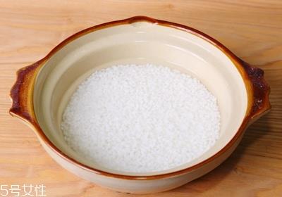 用砂锅怎么煮米饭 砂锅怎么煮饭 用砂锅怎么煮米饭 砂锅怎么煮饭