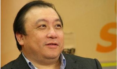 拍电影讽刺成龙,挖苦星爷拍片只为钱,称自己是个“小人”