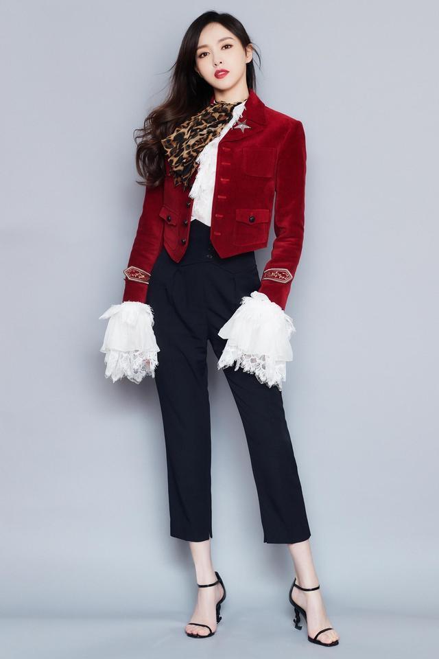 罗晋谈与唐嫣婚后感受,16字内容笑翻众人,网友:一看就知道幸福