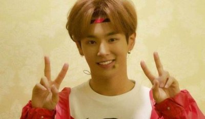 又一偶像地下恋情被曝光:假声明欺骗粉丝,王一博引担忧