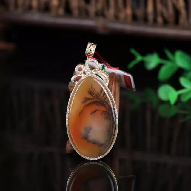 黄龙玉水草花 美的韵律变幻无穷