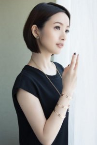 林依晨注销工作室后,却否认退出娱乐圈,她到底想干什么