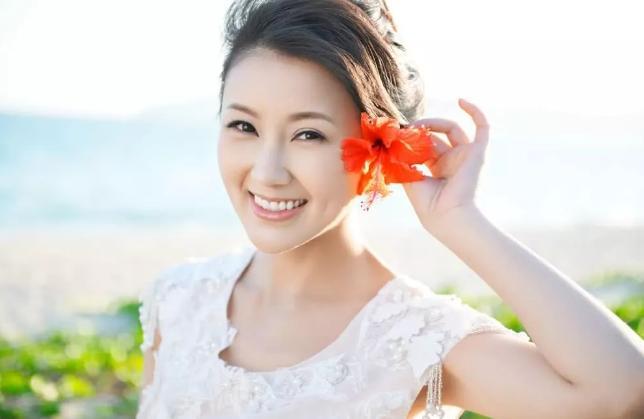 贾跃亭隐藏23年的前妻,96年就拿20万帮他创业,现又与甘薇离婚