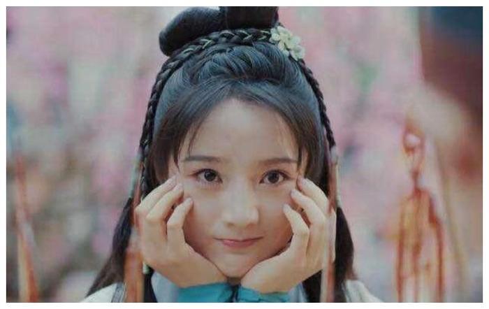 《白娘子》新旧版中,肖燕饰演小青的性格比陈美琪饰演的更显活泼