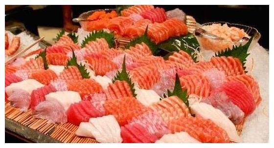 吃自助餐需要按这样的顺序吃才合算,保证你一次吃回本!