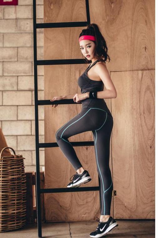 打底裤美女:清纯漂亮,尽显优雅女神范儿