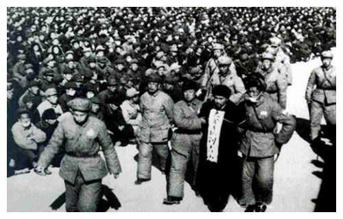 新中国第一位贪官刘青山,贪污171亿,留下3个儿子,如今活成这样