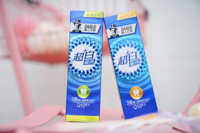 不少女神的“车祸生图”,都是败在牙黄