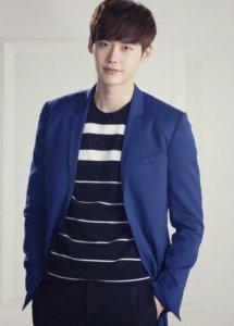 盘点娱乐圈单眼皮的明星,原来颜值超高的男明星大都是单眼皮