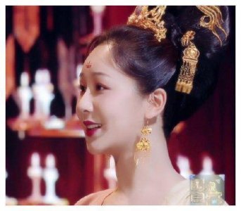 杨紫古装惊艳亮相,“公主”造型获好评,《青簪行》造型却被吐槽