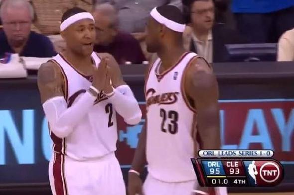 詹姆斯九东决一秒三分绝杀魔术。