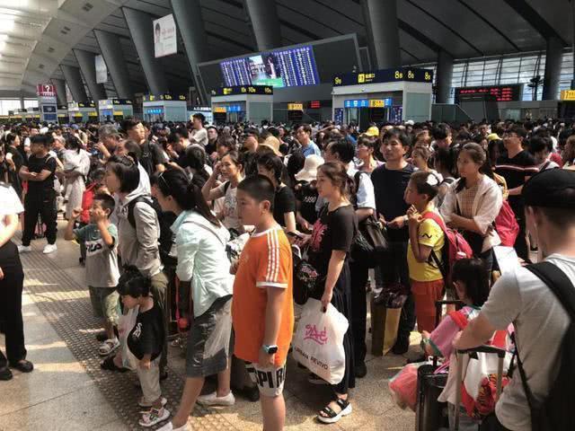 北京南站致歉麦当劳又引众怒,“难站”的头衔何时能改变