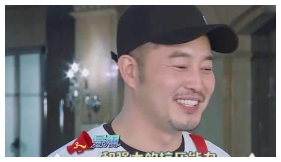 《奔跑吧》官宣常驻阵容,首现六人阵容,42岁的他有望成最大赢家