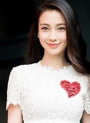 热巴的鼻、Baby的眉、杨幂的眼、赵丽颖的嘴合一起让人笑岔气了