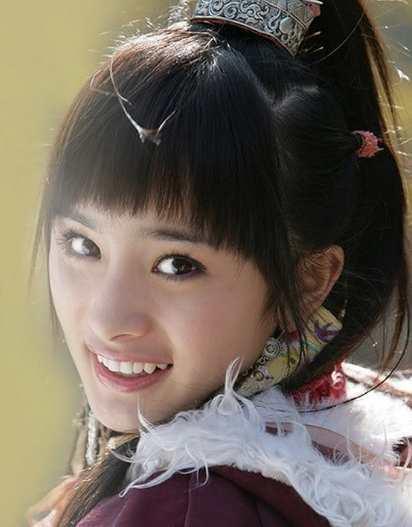 热巴的鼻、Baby的眉、杨幂的眼、赵丽颖的嘴合一起让人笑岔气了