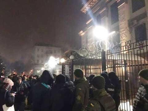 乌克兰打算军事对抗俄罗斯,欧盟也火上浇油,普京霸气警告