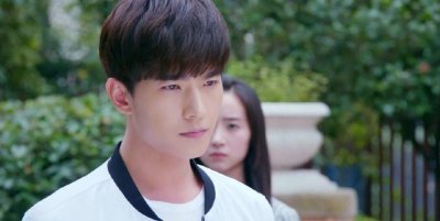 杨洋《旋风少女》中“冷面王子,爱欲两难”的若白,网友:帅哭了
