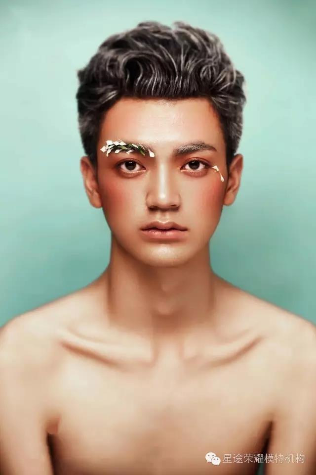 【人物】李恩童,97后混血鲜肉的嫩模养成记!