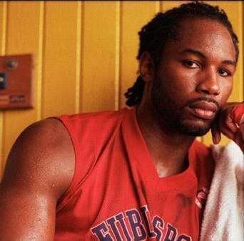 拳王泰森和刘易斯到底谁更强?看看他们的这位对手给出的答案!