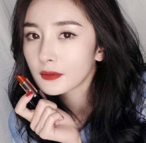 杨幂旗下又添新人,竟是《少年派》中她,网友:私照太漂亮!