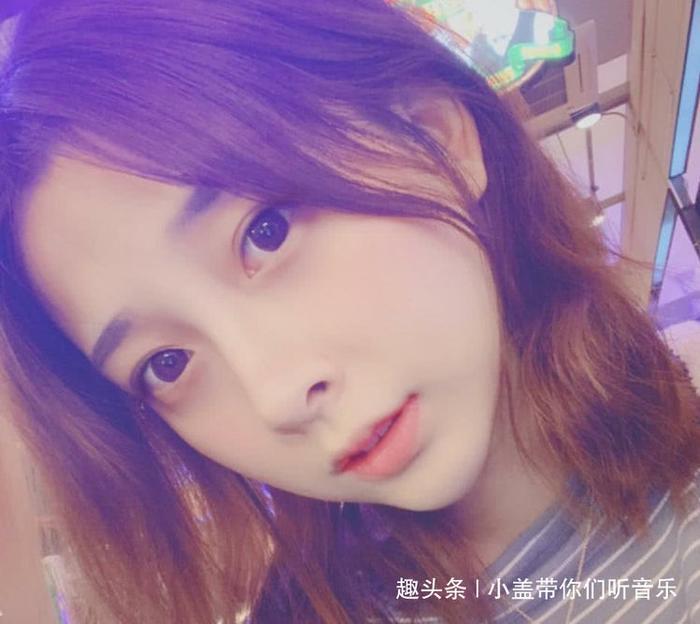 许嵩为“她”量身定做一首歌,网友听后泪崩,“她”却不知所踪!