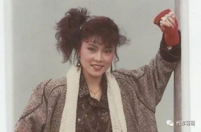 23岁成名,25岁嫁大17岁郑少秋,57岁的她婚姻生活很幸福