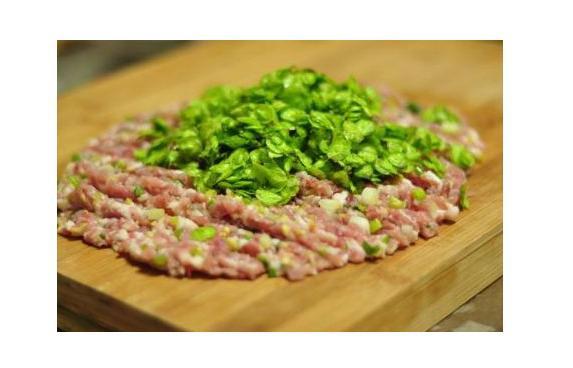 榆树花开又到吃榆钱的时候了,这7种吃法男女老少都爱不释口