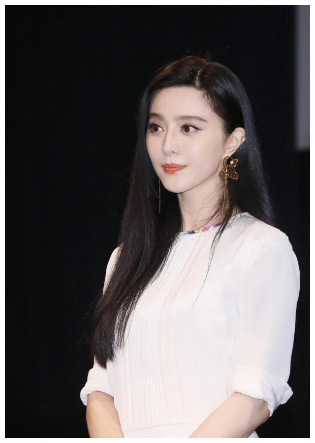 墙倒众人推,范冰冰发微博被批“蹭热度”,没想到她也有这一天!