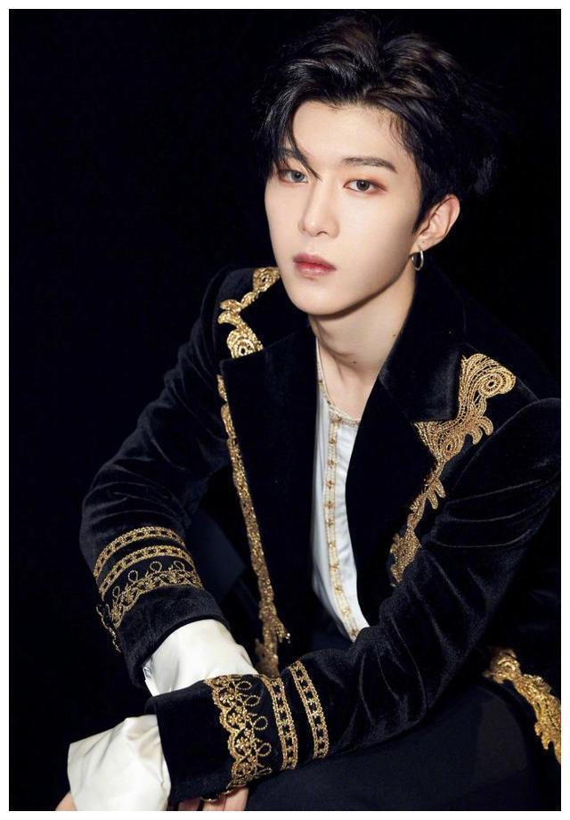 墙倒众人推,范冰冰发微博被批“蹭热度”,没想到她也有这一天!