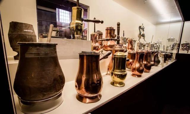 铁钉板凳,红烧活人,这座比利时小城居然把酷刑做成了博物馆?