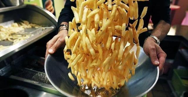 铁钉板凳,红烧活人,这座比利时小城居然把酷刑做成了博物馆?