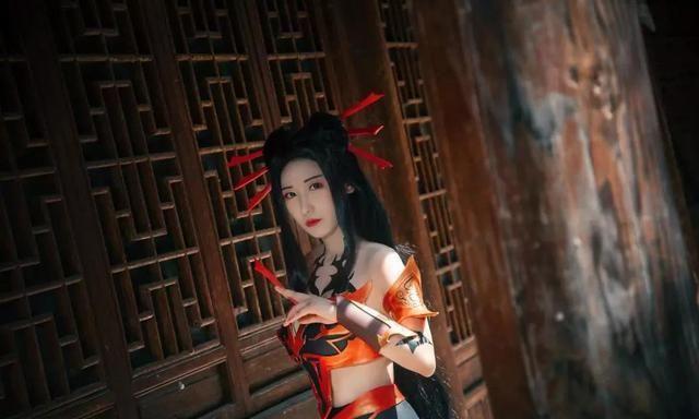 这位小姐姐cos国漫女神焰灵姬,我只想说:完败!