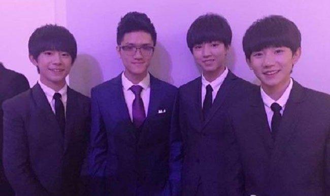 若风大婚娶娇妻,跪念结婚保证书,婚礼嘉宾阵容豪华不减娱乐明星