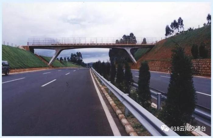 注意!9月10日起,昆明这两条高速换管理者啦,报警电话是…