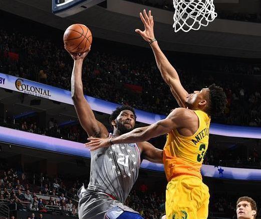 锁定第一!雄鹿128-122战胜76人,字母哥45+13恩比德空砍30+三双