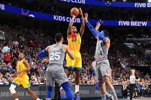 锁定第一!雄鹿128-122战胜76人,字母哥45+13恩比德空砍30+三双