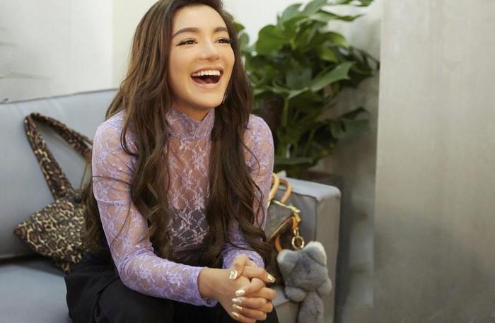 安又琪晒近照脸僵认不出?揭秘历届超女冠军的近况