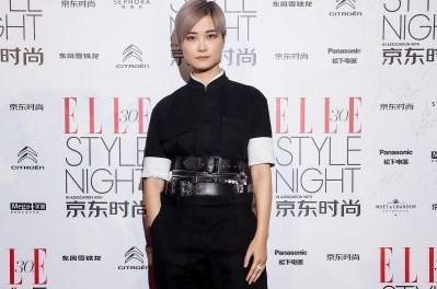 安又琪晒近照脸僵认不出?揭秘历届超女冠军的近况