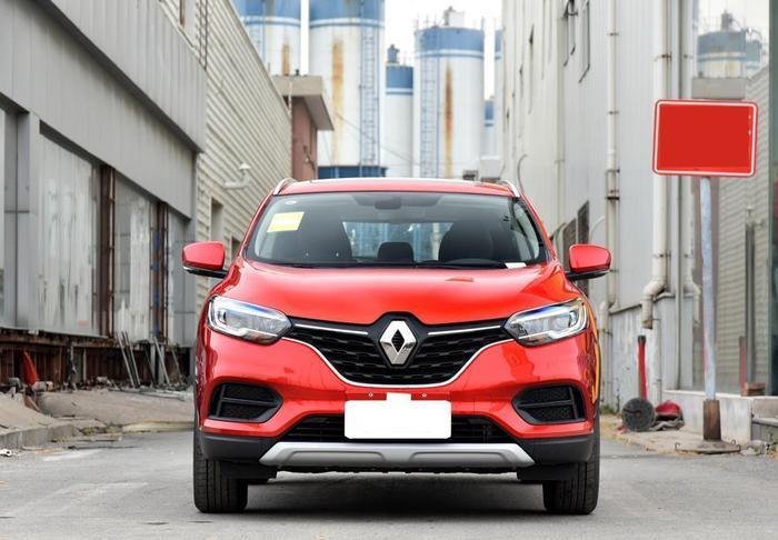 开完丰田CHR,再开雷诺科雷嘉,谈到感受,车主说出了驾驶感受